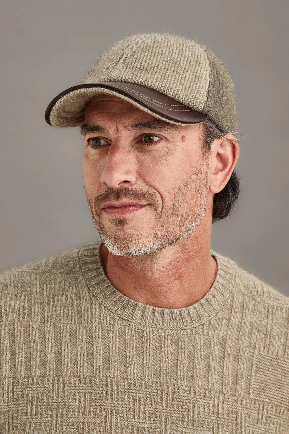 Contrast Leather Peak Possum Merino Cap